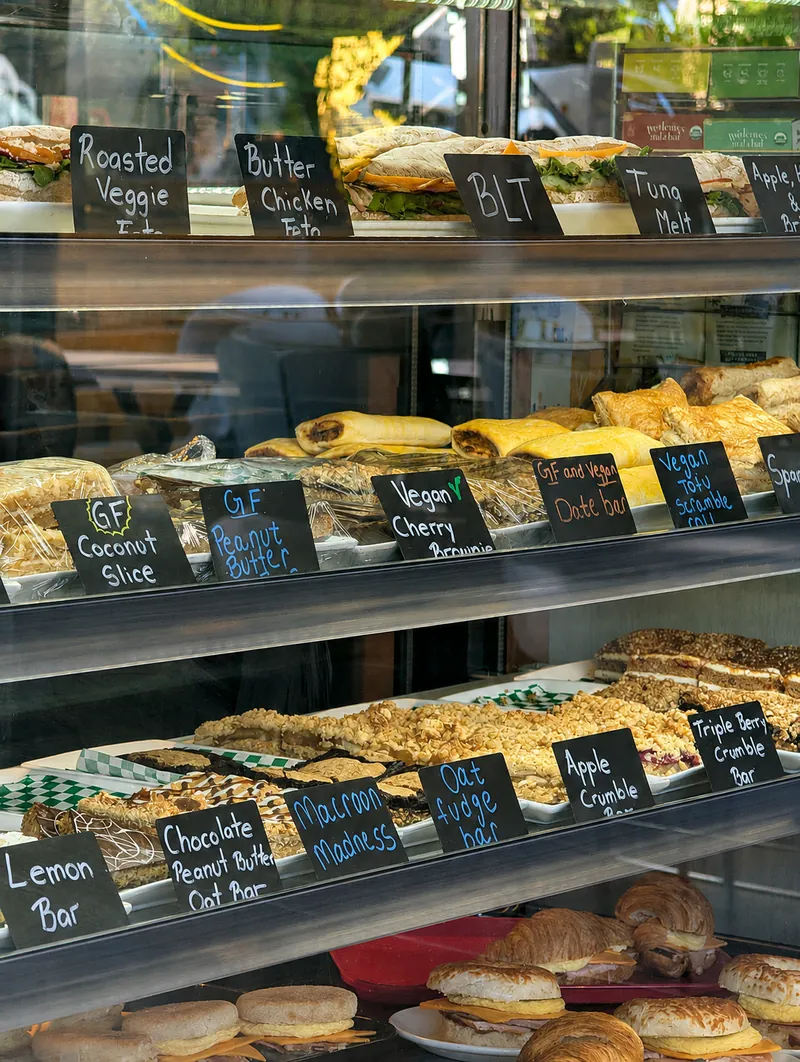 Slices, bars and sandwiches in the display cabinet